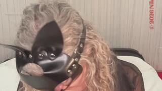 Kinky haul unboxing with gags.