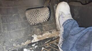 Morning commute in lilac converse