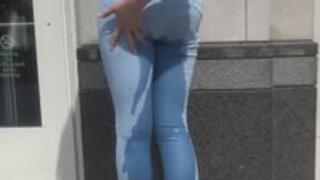 MILF Greta Wets Dallas - 720p