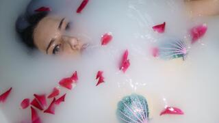 Rose Petal Milk Bath