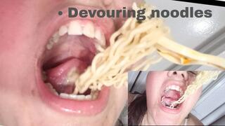 Eating my spicy ramel