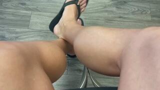 Hair Salon Waiting Flip Flops