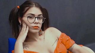 Smoking Wonderful Lips 100's Model Kimberly Video 0057