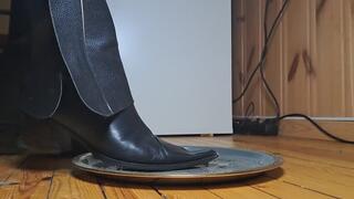 Pointy Ankle Boots Ashtray Trample