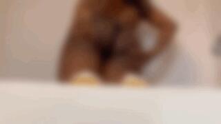 Giant Ebony Ass Crushes Tiny Cakes