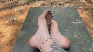 displaying their feet in public