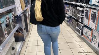 Wet farts in jeans in public
