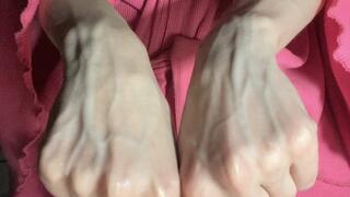 Lotion over swollen plumped veins