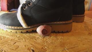 cock cu ejaculare bocanci