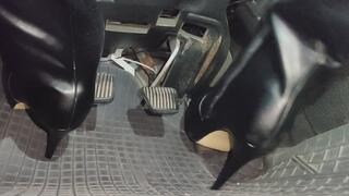 Sarah - Rough Cranking & Stalling In Black Boots
