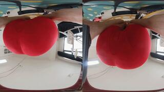 3DVR180 LILI Big Buttock Squashing Dwarf