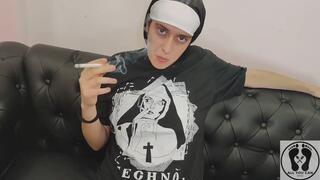 TECHNO NUN WITH CUM ON FACE SMOKING FETISH PUSSY OPENED