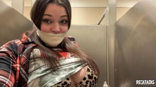 Bondage hidden in the shopping mall! (1080p)