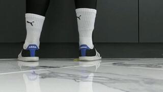 There's a small figure lying on the floor, unknown to me WMV FULL HD 1080p