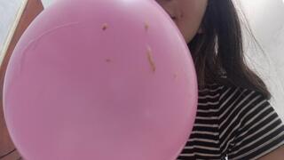 Decorating my balloon in secret