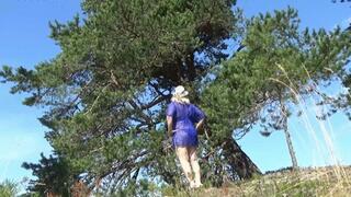 New swimsuit mommy - Photoset on nature