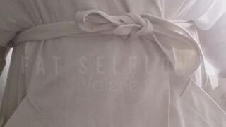 Stuffed, indulgent BBW who turns herself into the dessert