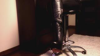 Your Mistress’s ignoring you!