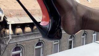 BTS GINA GERSON WEARING STOCKINGS AND HOT CHICK 13CM HIGH HEELS