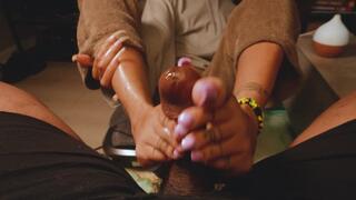 Wifey shake machine FOOTJOB