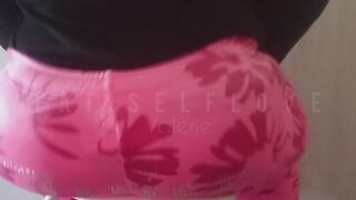 Buttcrush BBW Giantess Crushes tiny shrunken Men for her Dessert