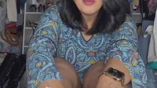 Mommy's Foot Addict: Stroke Until You Cover My Soles