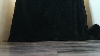 Queen's feet in flip flops crush and trample raw noodles (8)