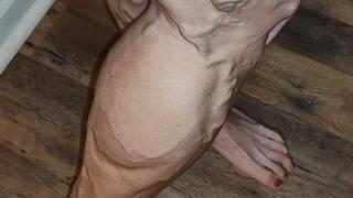 Flexing with dirty feet