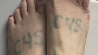 I SIT ON LID OF WASHING MACHINE