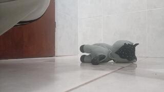 Abundant pee during the day