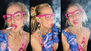 Sweet & Double Addicted Smoking 2 marlboro at once