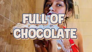 Smearing all my body with a chocolate cake