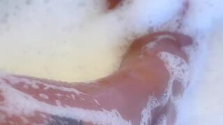 Masala's feet in bubble bath