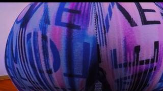 Nasty leggings farts