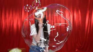 Isla Blows Bubbles HD (1920X1080)