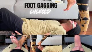 Foot Gagging Treat: Cuck Cleans Two Condoms & Alpha's Mess Off Toes - Mistress Enola ( FulHD)