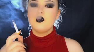 Gothic Anna Smokes with you
