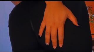 Big ass leggings smelly farts