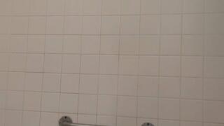 Ssbbw sister in law showers in front of hidden camera