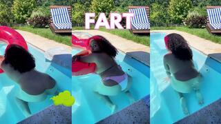 Naked Pool Farting Big Ass Bubbles Underwater Gas Fun Chubby Girl