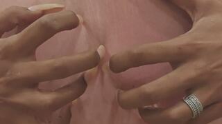 Nail scratching fantasy