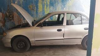 How I like to be in my car wearing high heels pumping the pedal and touching my pussy (3)