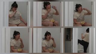 Walters Pop Up Back Home Eating Up A Storm and Feeding While Peeing and Chatting