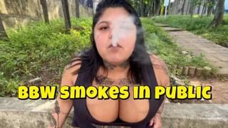 BBW smokes in public New 2026