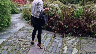 My shoes are much too big HD mp4 1920x1080