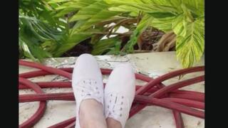 Cummy Sweaty Keds In Shoe Toe Wiggling