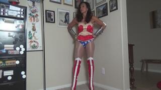 Wonder Woman Mesmerized to Obey1041 1