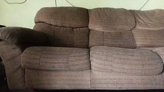 The pantyhose made her itch and she spent the afternoon scratching (3)