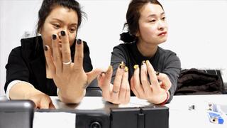 4K ERER XINGGAN shows off his hands