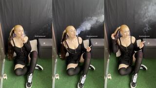 Smoking and sneakers. Black and white vans, Black dress with cleavage, thigh high socks - Smokingrapunzel - Smokingfetish